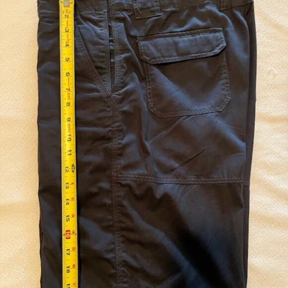 Tommy Bahama Cargo Shorts Set Of 3 Colors - Picture 4 of 5